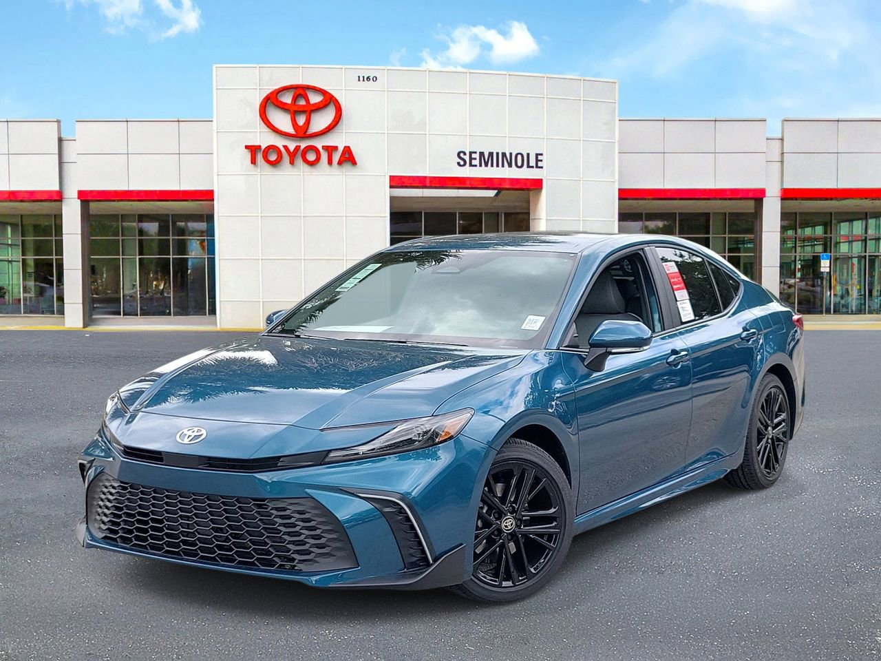 New 2026 Toyota Camry SE FWD image 1