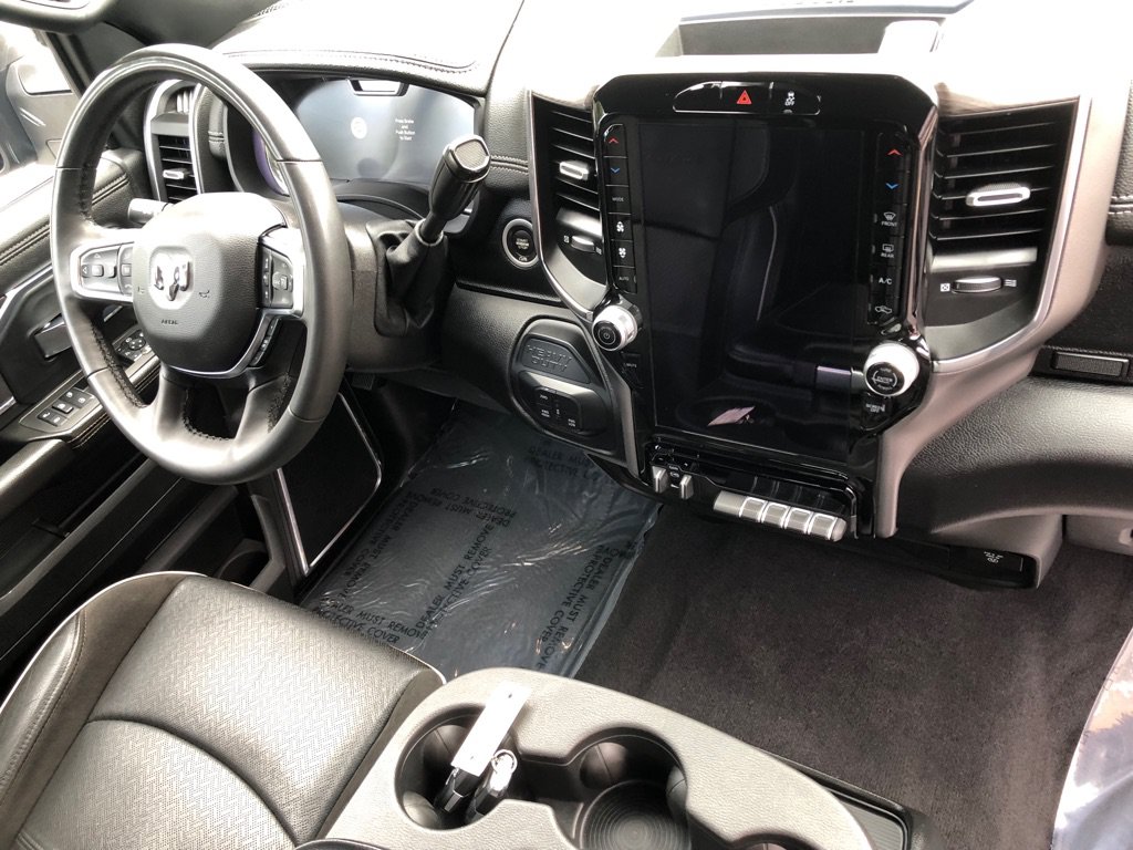 Used 2026 RAM 2500 Laramie AWD/4WD image 31