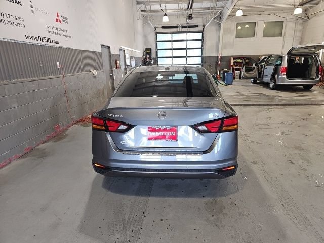Used 2022 Nissan Altima 2.5 SV FWD image 4