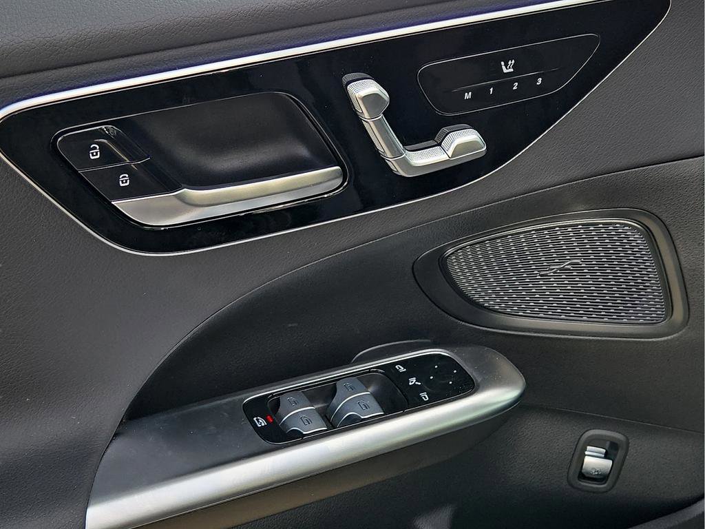 New 2026 Mercedes-Benz C 300 Sedan image 16