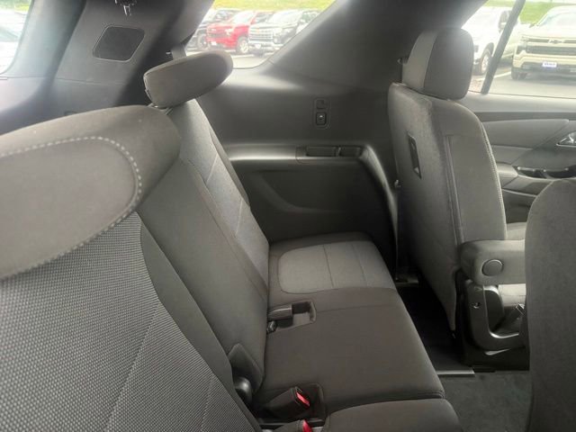 Used 2023 Chevrolet Traverse LT FWD image 7
