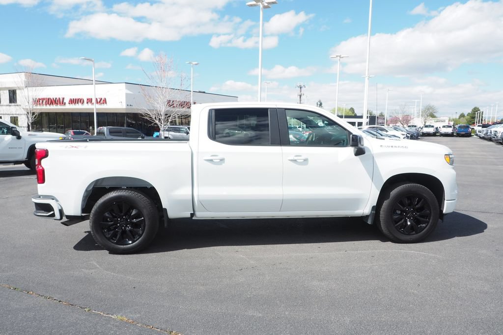 Used 2022 Chevrolet Silverado 1500 RST AWD/4WD image 7