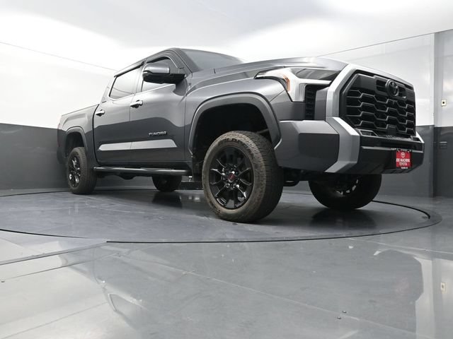 Used 2023 Toyota Tundra Limited w/ TRD Off-Road Package AWD/4WD image 30