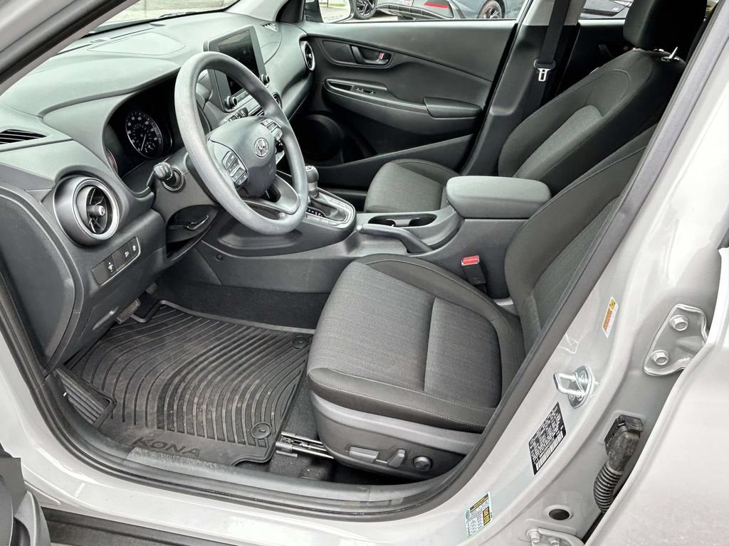 Used 2023 Hyundai Kona SEL w/ Cargo Package FWD image 11
