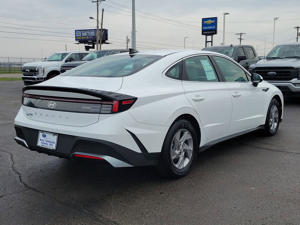 Used 2025 Hyundai Sonata SE image 4