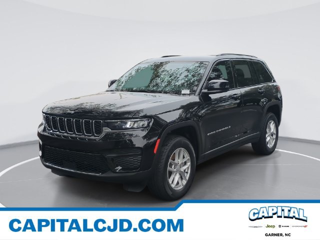 New 2026 Jeep Grand Cherokee Laredo X AWD/4WD image 1