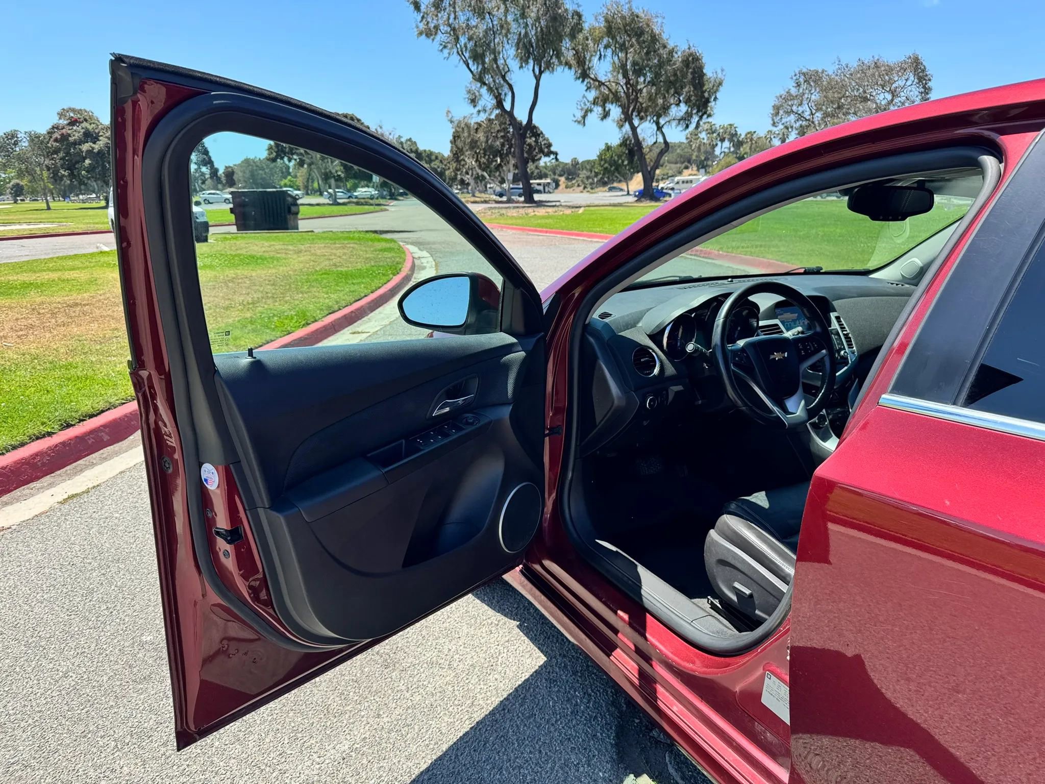 Used 2016 Chevrolet Cruze LTZ w/ Sun, Sound and Sport Package FWD image 14