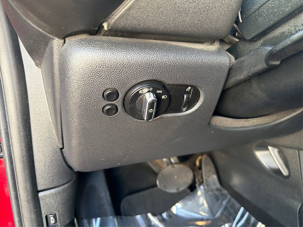 Used 2019 MINI Cooper Convertible image 19