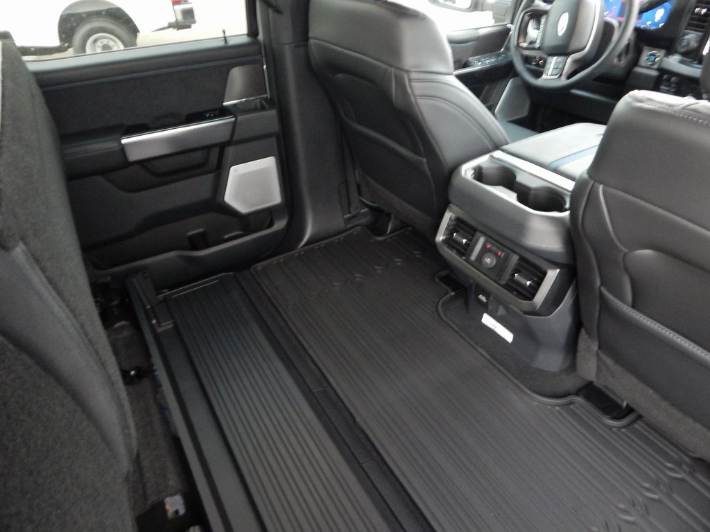 New 2026 Ford F350 4x4 Crew Cab Super Duty image 13