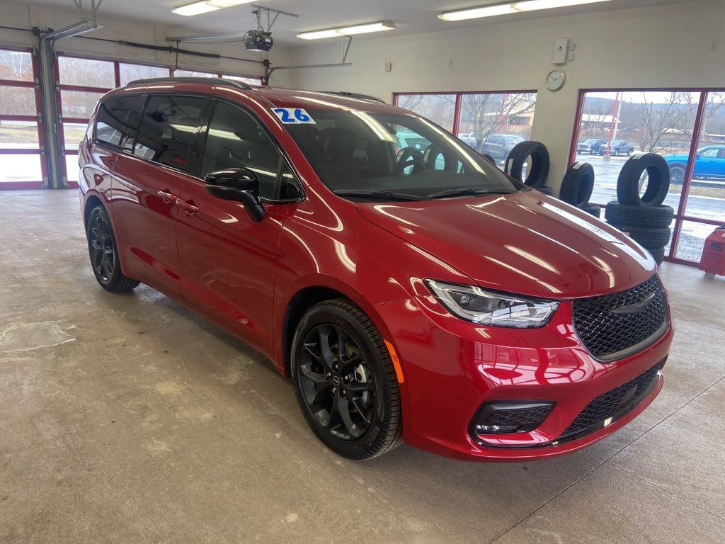 New 2026 Chrysler Pacifica Select w/ S Appearance Package image 1