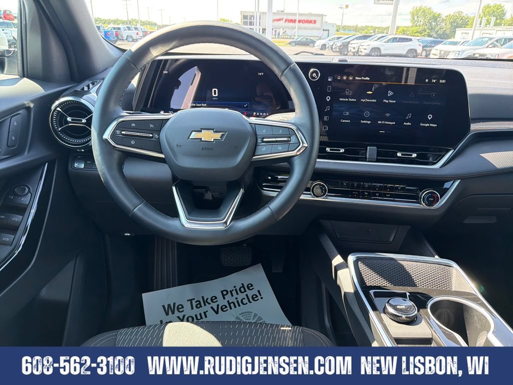 Used 2026 Chevrolet Equinox LT AWD/4WD image 13