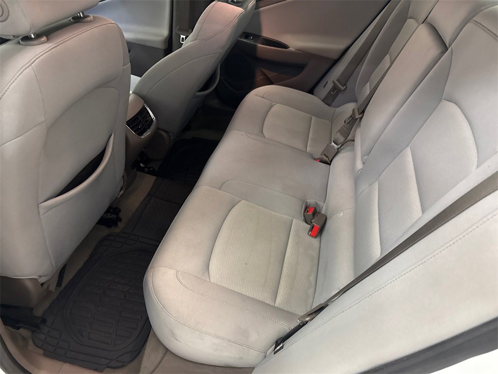 Used 2021 Chevrolet Malibu LT image 16