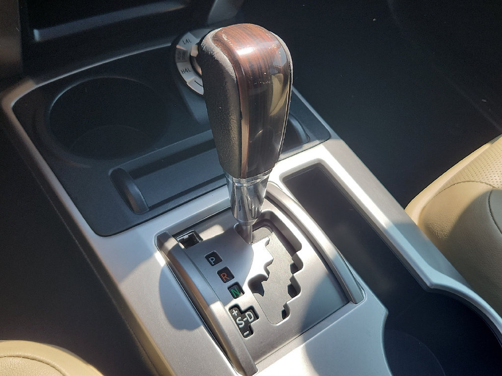 Used 2014 Toyota 4Runner Limited AWD/4WD image 10