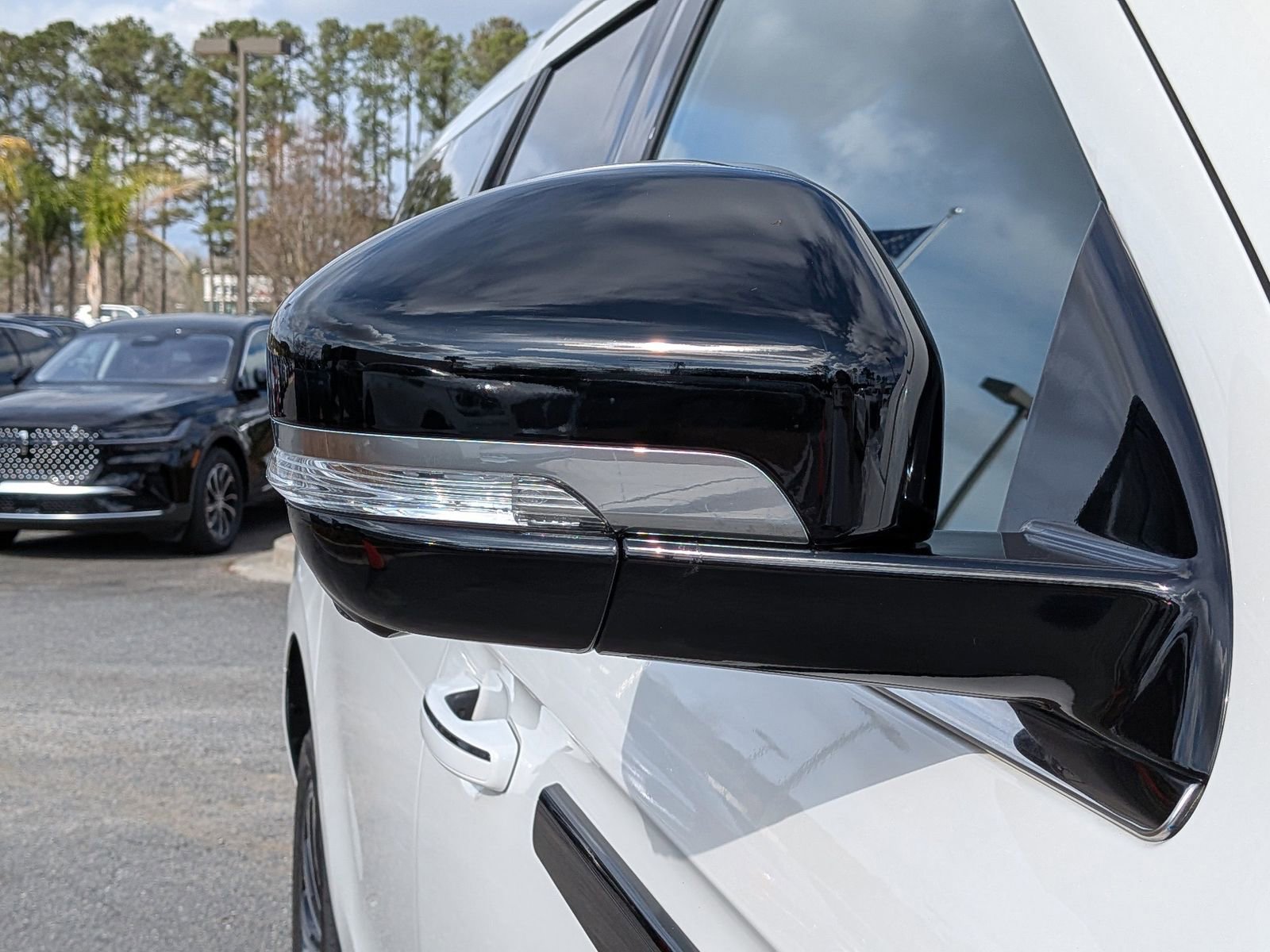 Used 2025 Lincoln Navigator L Black Label image 14