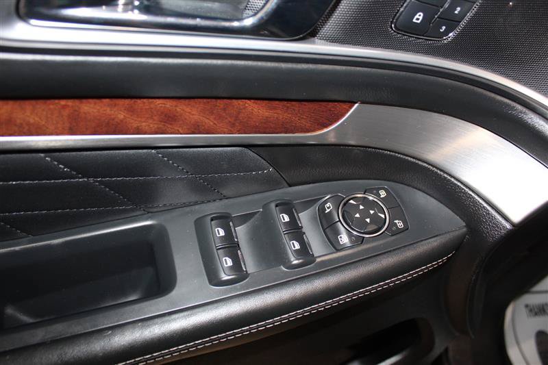 Used 2016 Ford Explorer Platinum AWD/4WD image 28