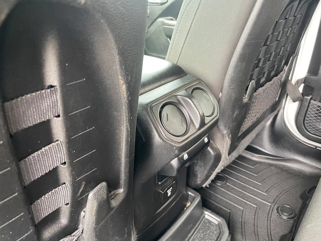 Used 2023 Jeep Wrangler Unlimited Rubicon 4xe AWD/4WD image 24
