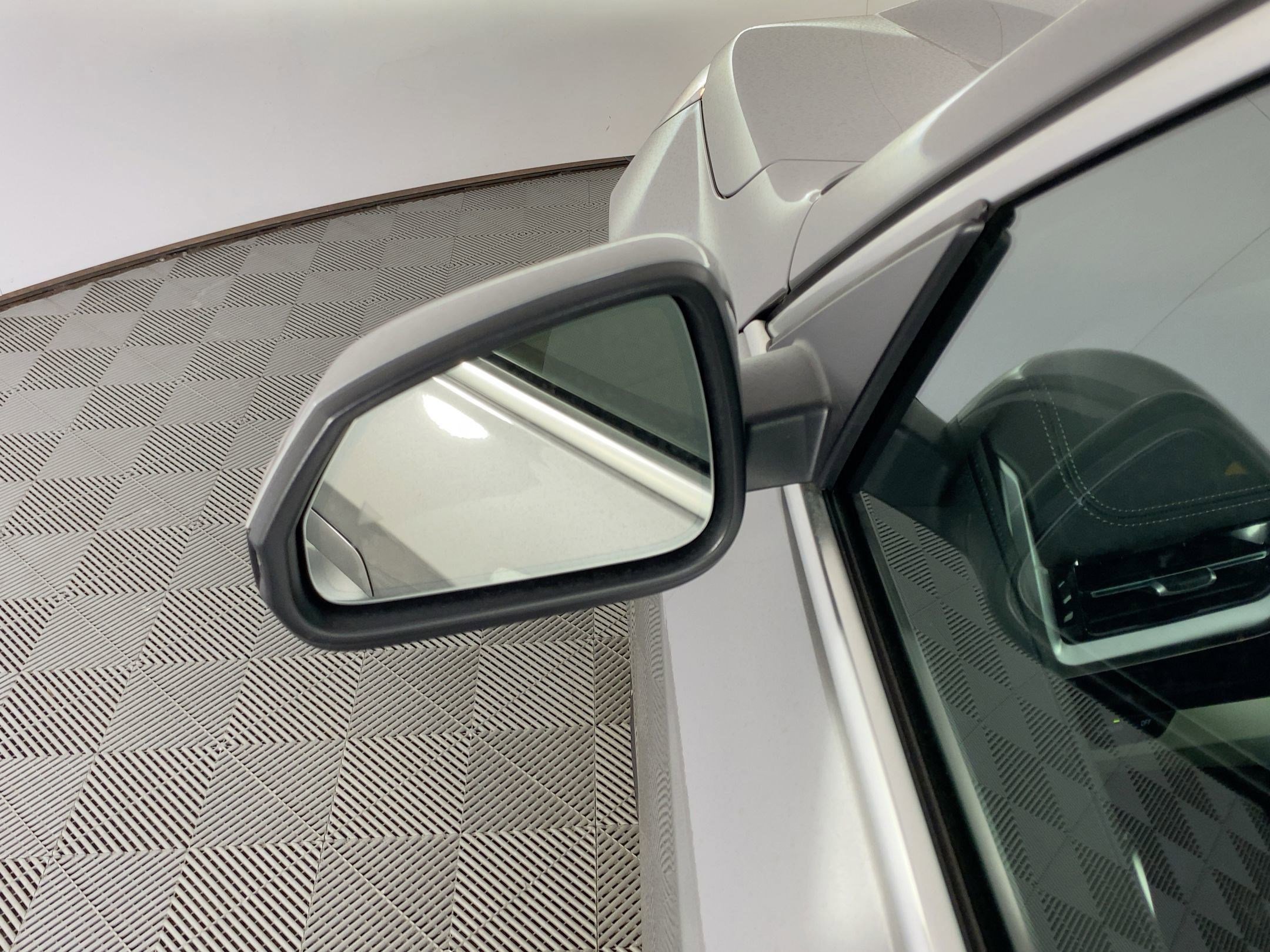 Used 2026 BMW X1 xDrive28i w/ Convenience Package image 21