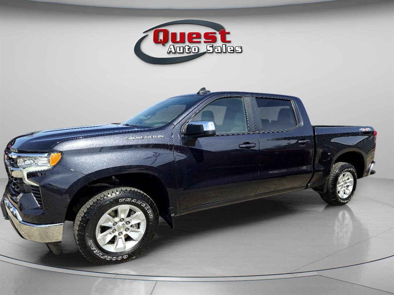 Used 2023 Chevrolet Silverado 1500 LT w/ Protection Package image 14