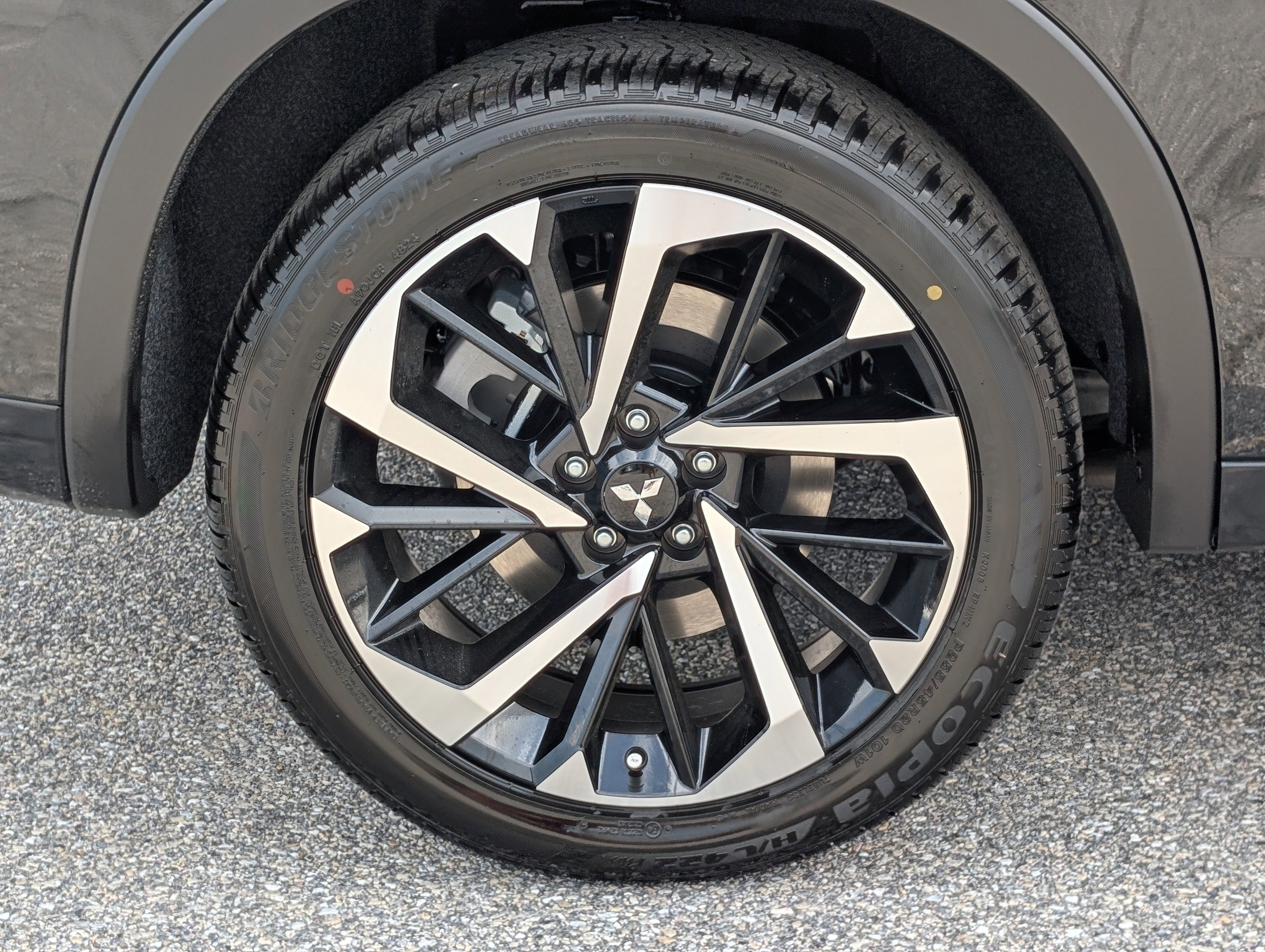 New 2025 Mitsubishi Outlander SEL image 12