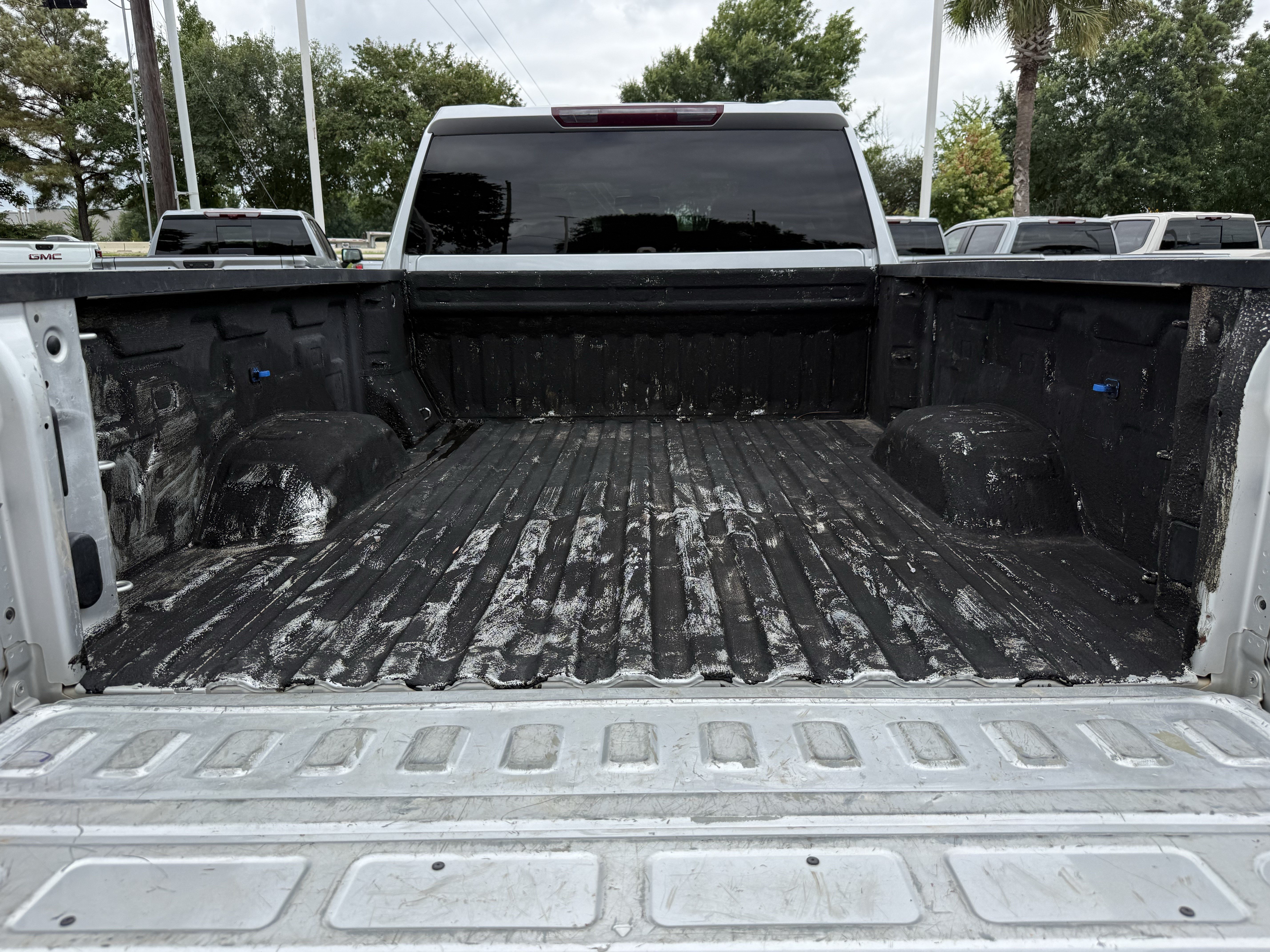 Used 2022 Chevrolet Silverado 2500 Custom w/ Custom Value Package AWD/4WD image 28