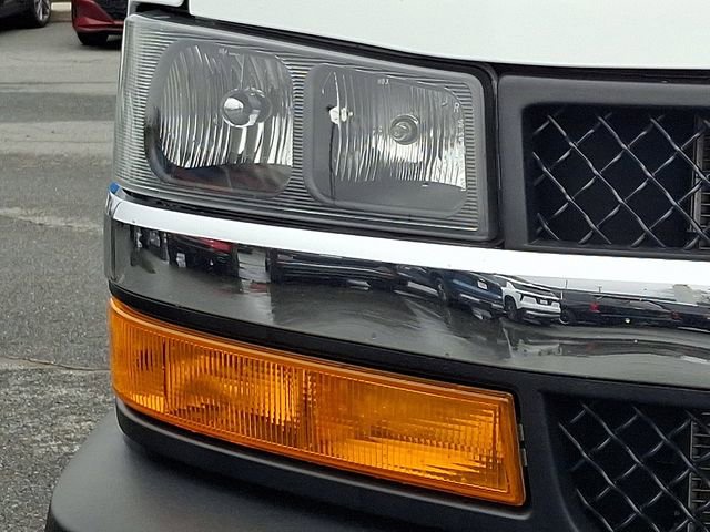 Certified 2024 Chevrolet Express 2500 w/ Driver Convenience Package image 9
