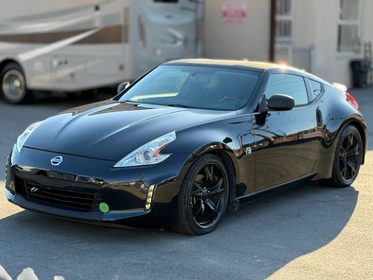 Used 2015 Nissan 370Z Touring RWD image 6