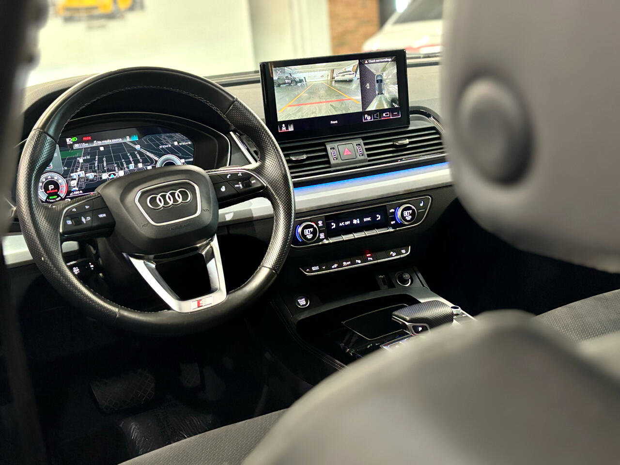 Used 2022 Audi Q5 e Prestige w/ Prestige Package image 36