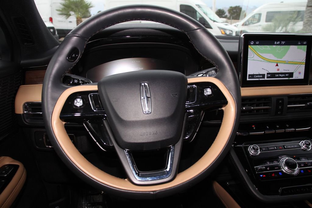 Certified 2022 Lincoln Corsair Reserve w/ Elements Package AWD/4WD image 11