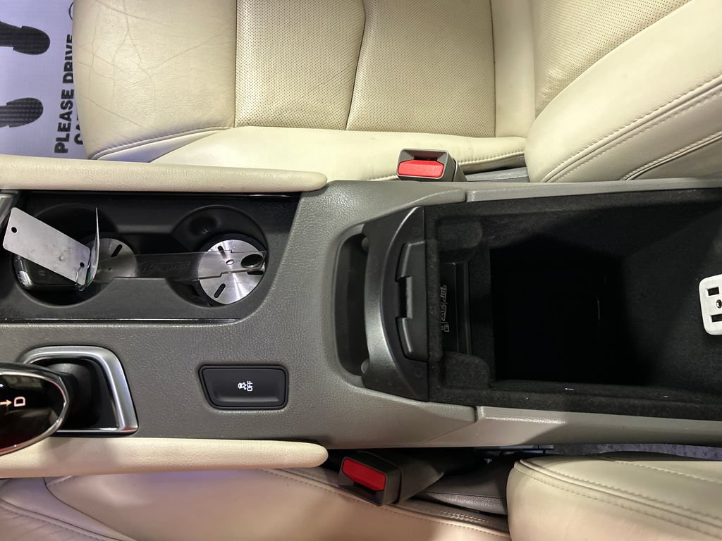 Used 2018 Cadillac XT5 Luxury w/ Driver Awareness Package FWD image 21