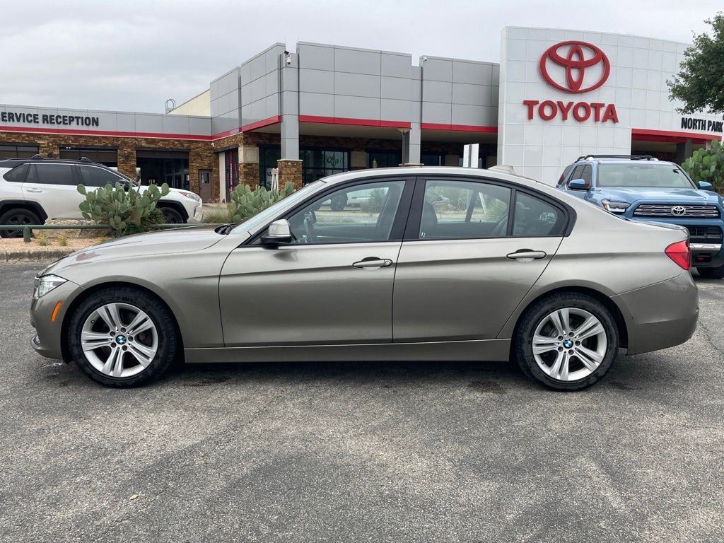 Used 2016 BMW 328i Sedan RWD image 6