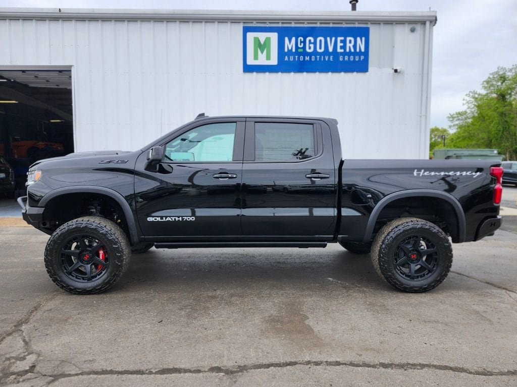 New 2026 Chevrolet Silverado 1500 ZR2 w/ Dark Appearance Package AWD/4WD image 2