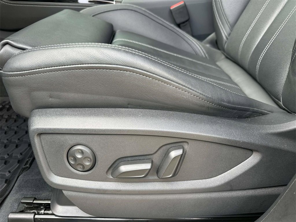Used 2025 Audi Q5 2.0T Premium Plus image 9
