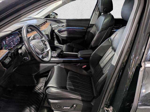 Used 2019 Audi e-tron Prestige image 22