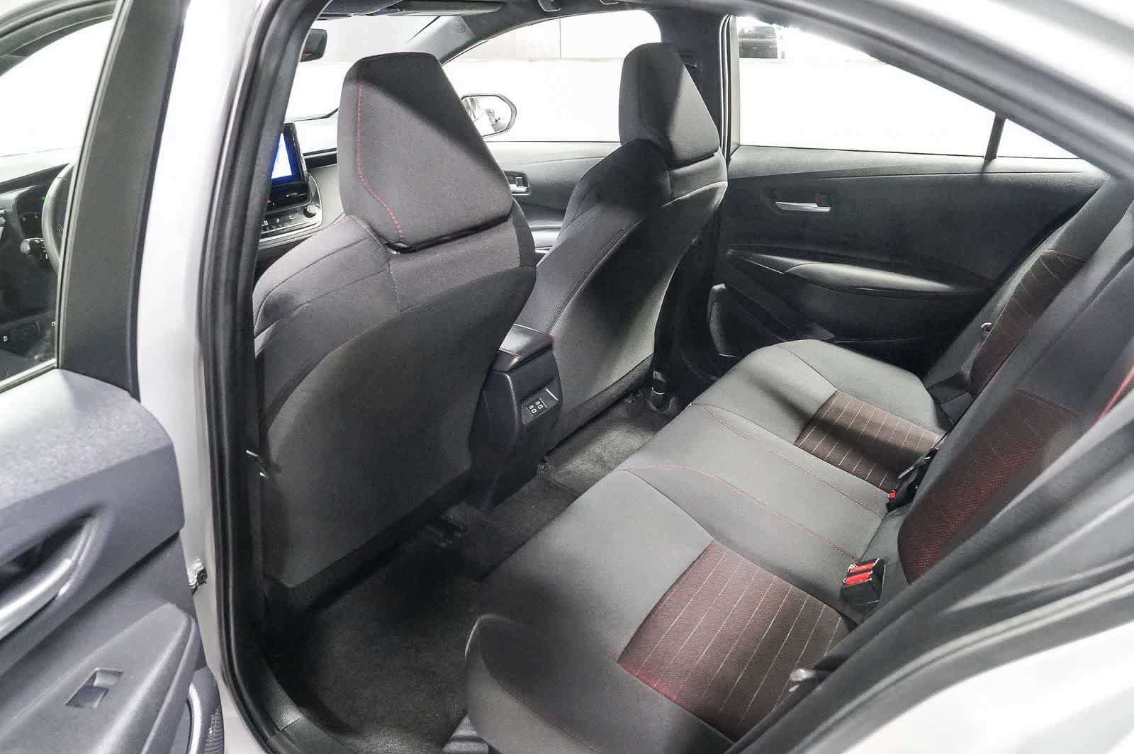 Used 2024 Toyota Corolla SE w/ SE Package FWD image 19