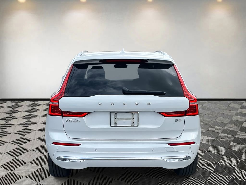 Used 2023 Volvo XC60 B5 Plus w/ Protection Package Premier image 4