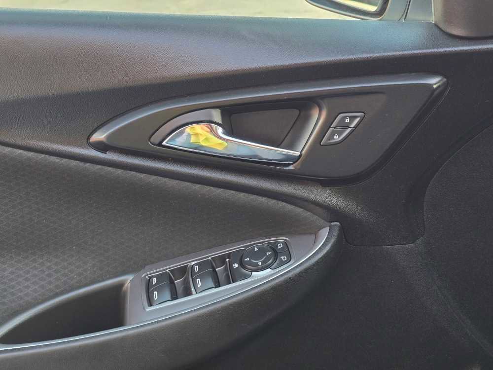 Used 2022 Chevrolet Malibu RS image 16