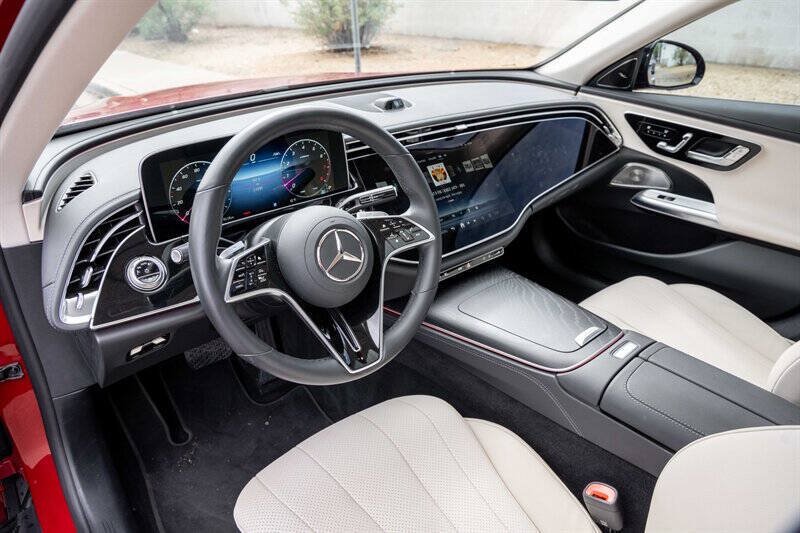 Used 2025 Mercedes-Benz E 450 image 9