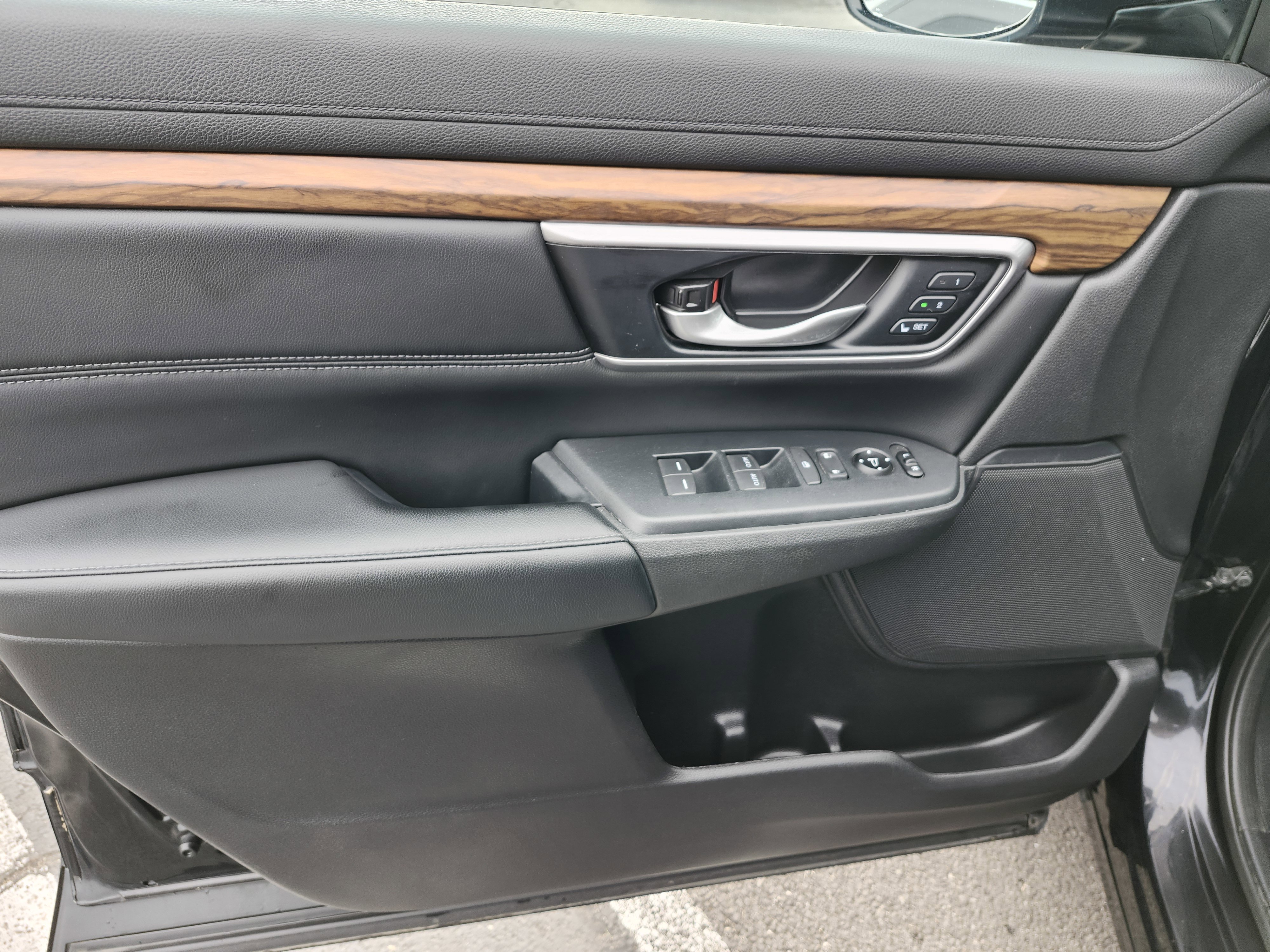 Used 2020 Honda CR-V EX-L image 27
