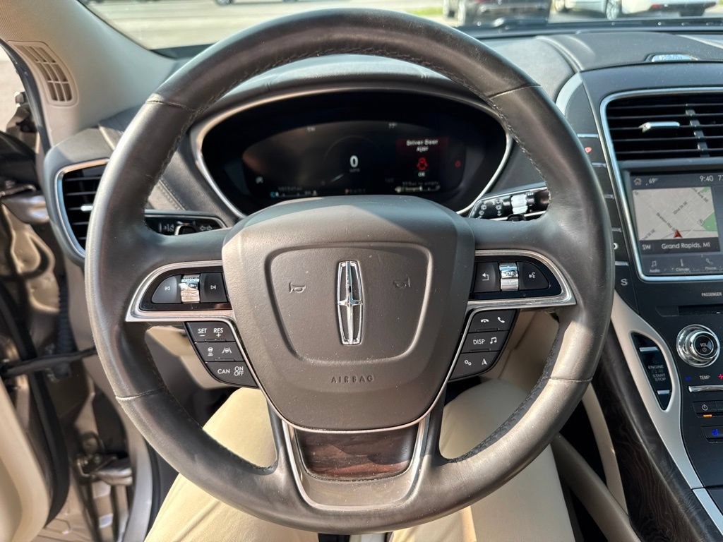 Used 2020 Lincoln Nautilus Reserve w/ Equipment Group 202A AWD/4WD image 14