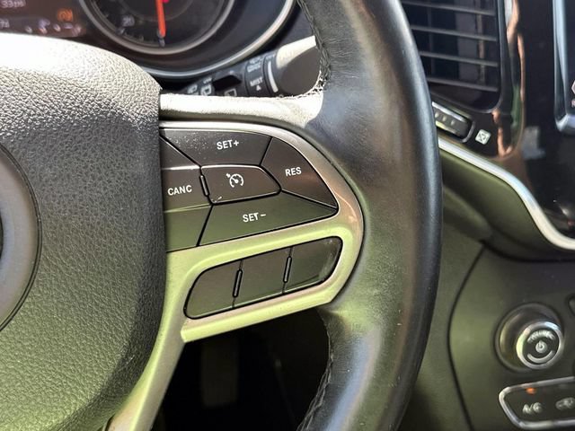 Used 2019 Jeep Cherokee Limited FWD image 21