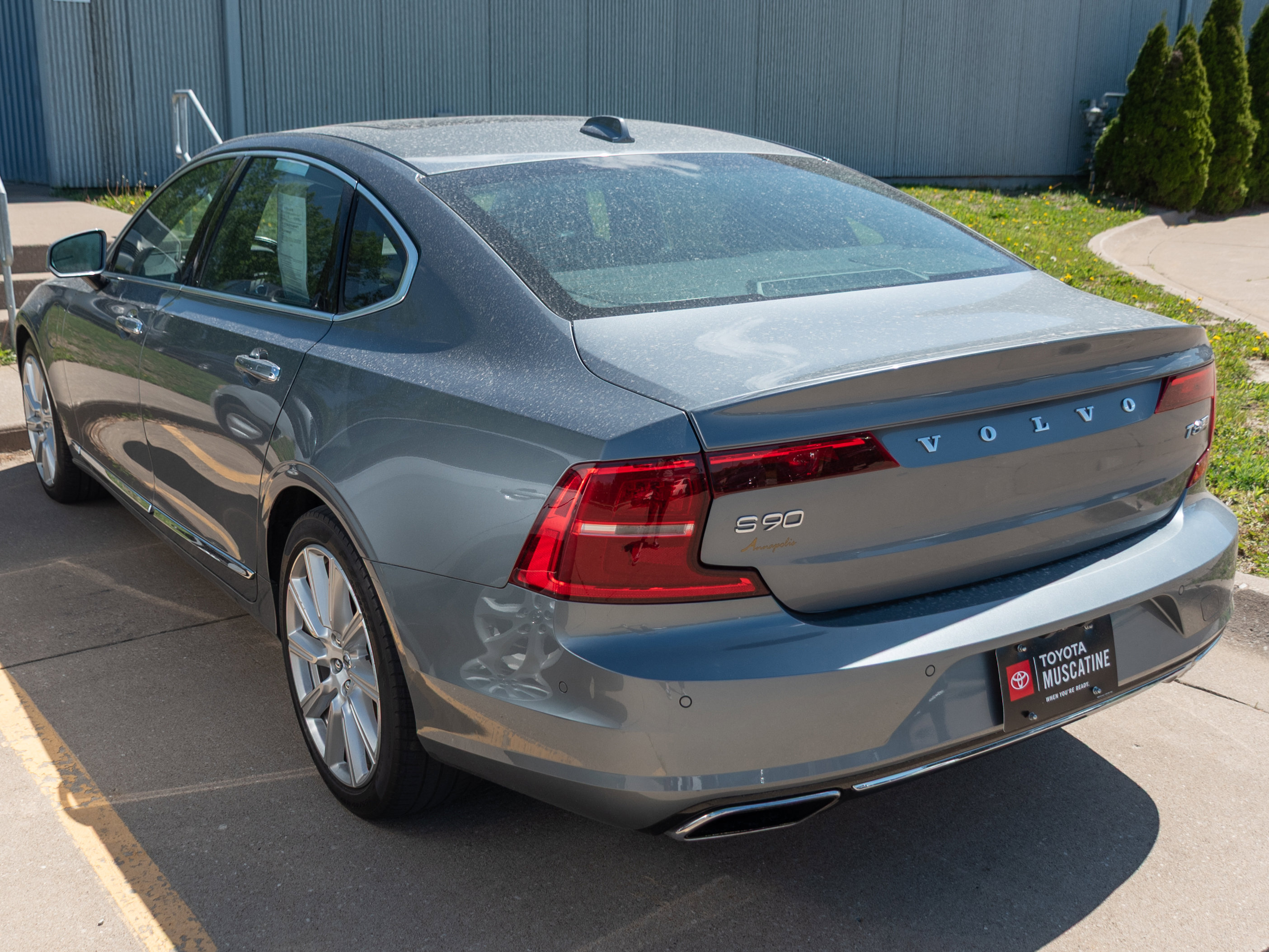 Used 2018 Volvo S90 T8 Inscription w/ Convenience Package AWD/4WD image 5