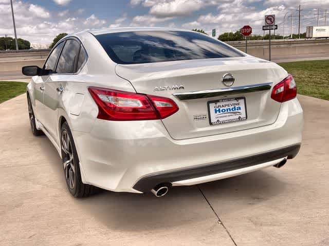 Used 2016 Nissan Altima 2.5 S w/ Power Driver Seat Package FWD image 5