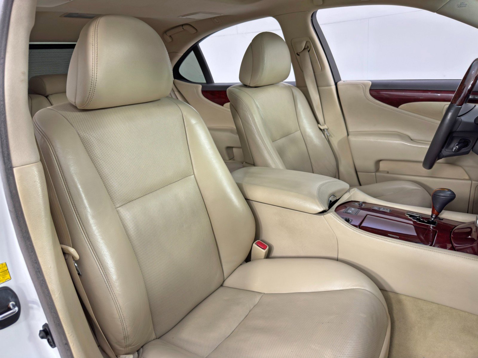 Used 2012 Lexus LS 460 w/ Comfort Pkg image 36