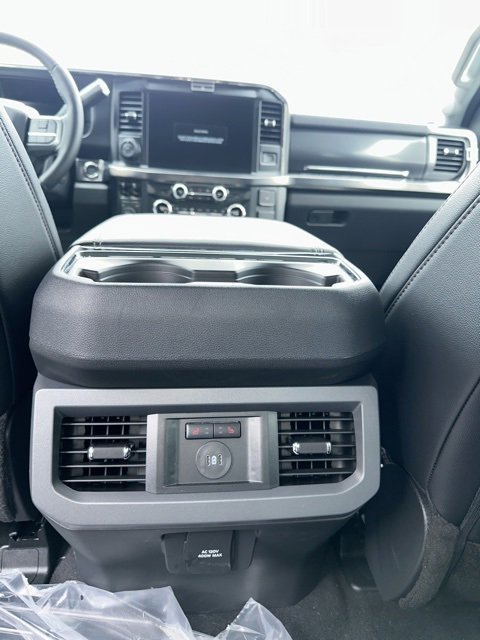 New 2025 Ford F350 Lariat w/ Lariat Ultimate Package image 9