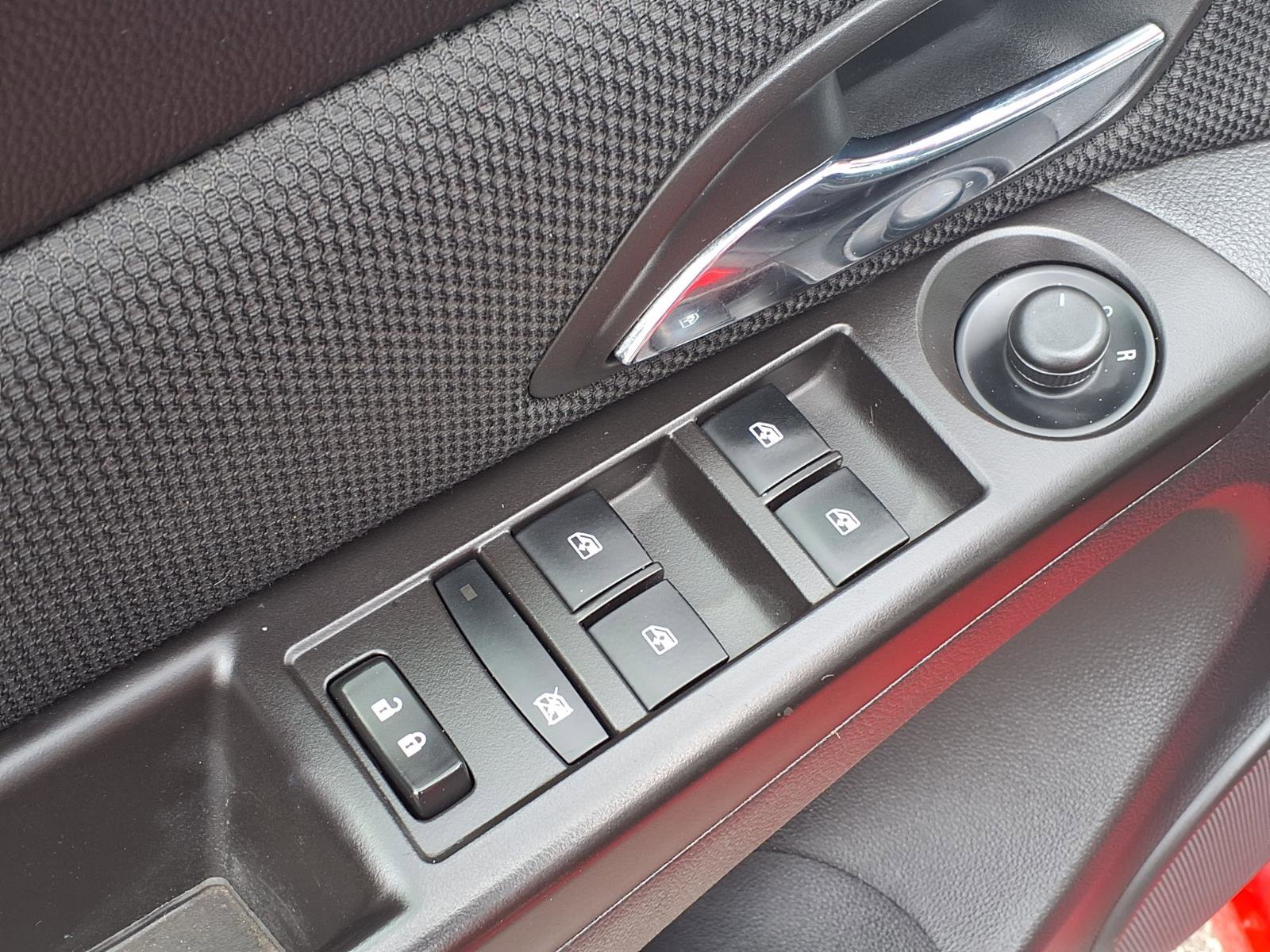 Used 2015 Chevrolet Cruze LT FWD image 4