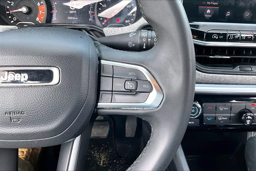 Used 2024 Jeep Compass Latitude AWD/4WD image 12