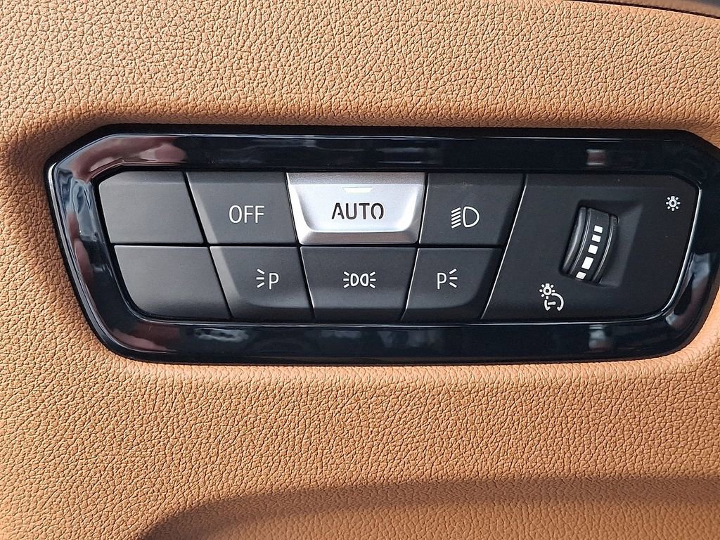 Certified 2025 BMW i4 xDrive40i w/ Premium Package image 26