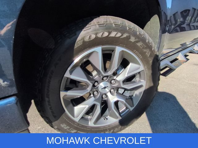Used 2022 Chevrolet Silverado 1500 RST w/ Z71 Off-Road Package AWD/4WD image 33