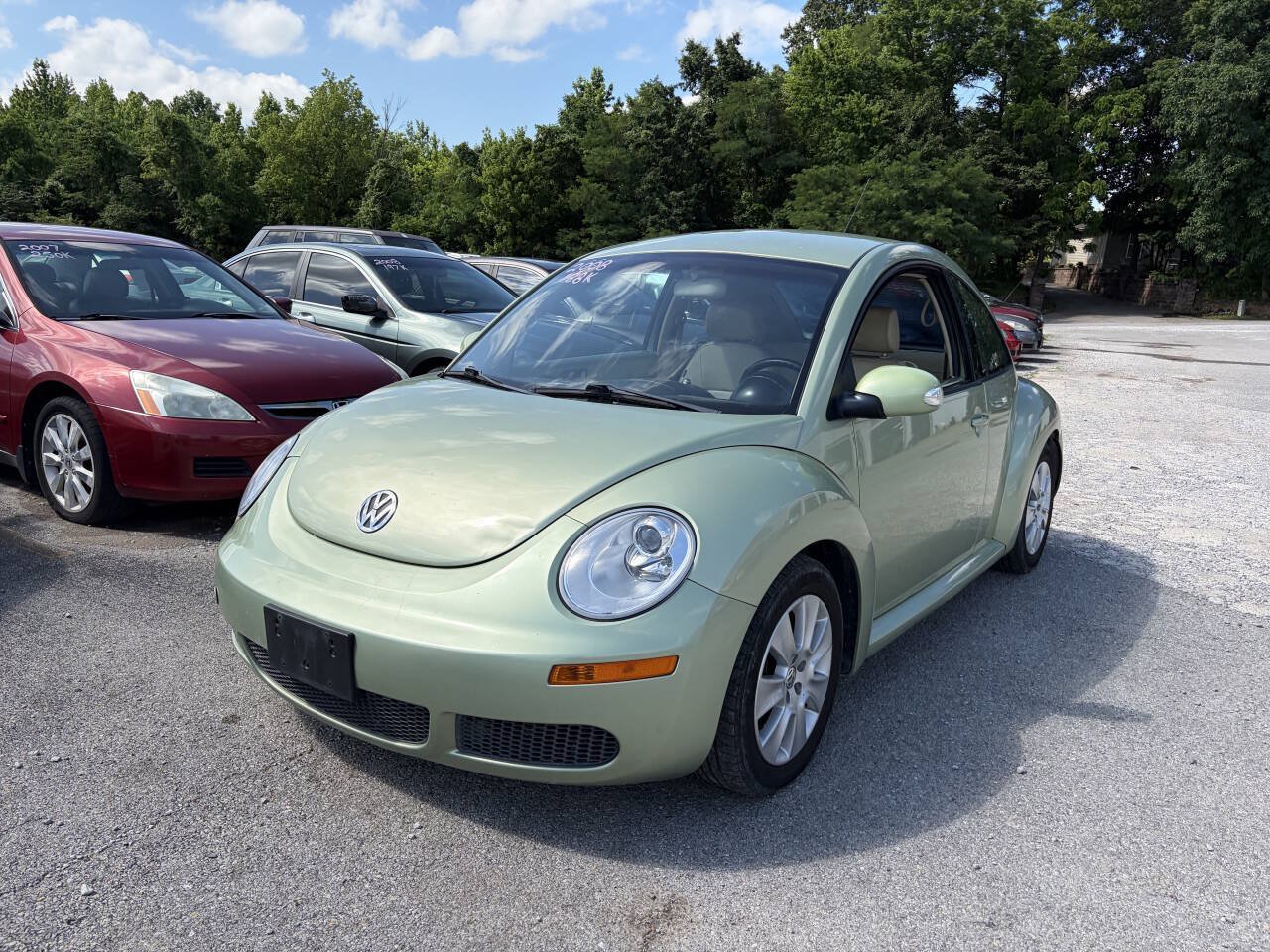 Used 2008 Volkswagen Beetle S FWD image 2