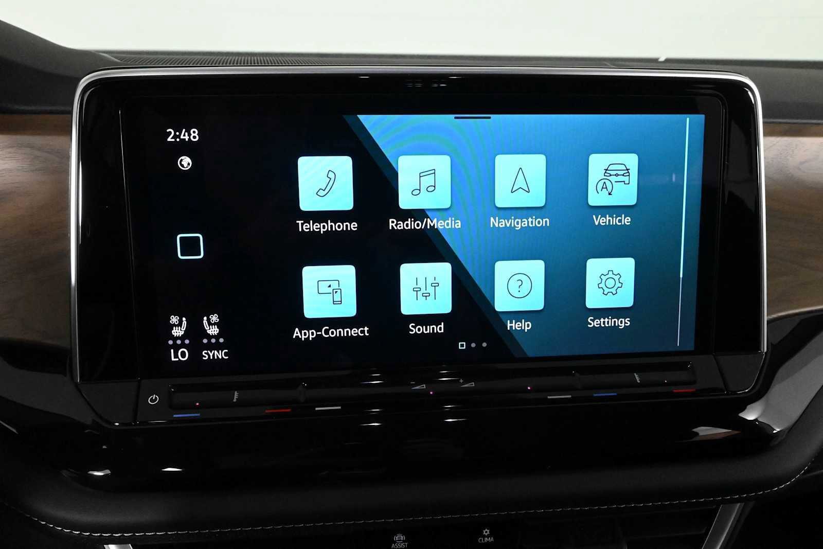 Certified 2026 Volkswagen Atlas SE FWD image 24